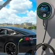 Obraz 3/9 - Nabíjacia stanica Qoltec EV 2-v-1 Typ2 | 22kW | Wi-fi | LCD | RFID | 3 fázy | Wallbox | 5m