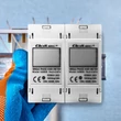 Obraz 2/9 - Jednofázový elektronický merač spotreby energie Qoltec | 230 V | LCD | 2P | montáž na DIN lištu