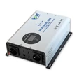Kép 3/4 - Volt Polska SINUS TRAVEL 5000 12/24-230V Fehér Feszültség Inverter – 2500/5000 W, LCD Kijelző és Távirányító