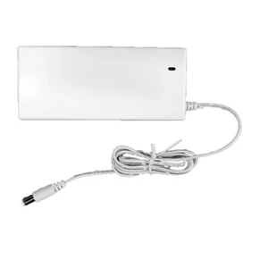 Napájací zdroj POS POSC12200D-C8-WH, 12V/2.00A/24W, stolný, AC: IEC C8. DC konektor 2.1x5.5mm