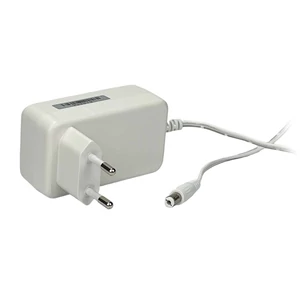 Napájací zdroj POS POS12150A-WH-H, 12V/1,5A/18W, horizontálny adaptér, AC:CEE7/16. Napätie: DC: 2,1/5,5 (+)