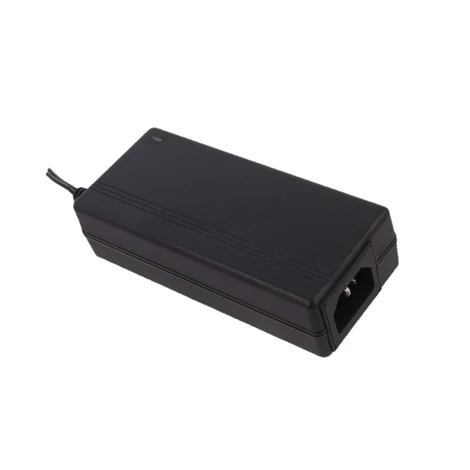 Tápegység POS POSC12300D-C14, 12V/3A/36W, asztali, AC: IEC C14. DC csatlakozó 2.1x5.5mm