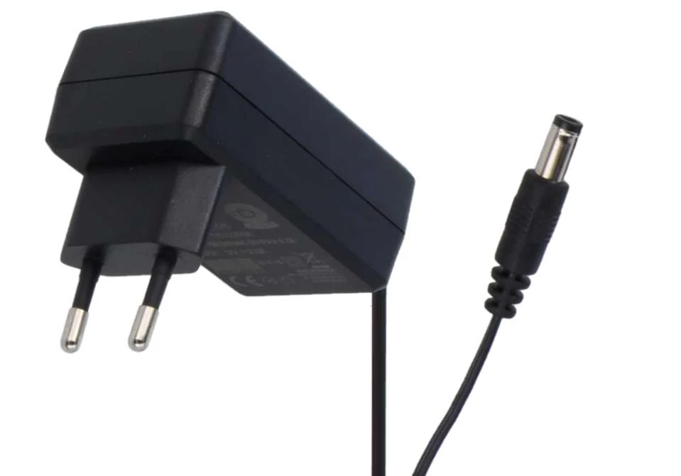 Napájací zdroj POS POS12200A-H, POS12200A-H, adaptér 12V/2A/24W, horizontálny, čierny, DC konektor 2,1x5,5